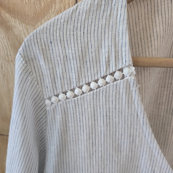 Calligraphie Blouse Sz M Linen Blend Women's Light Gray V-Neck Long Sleeve - Picture 4 of 13